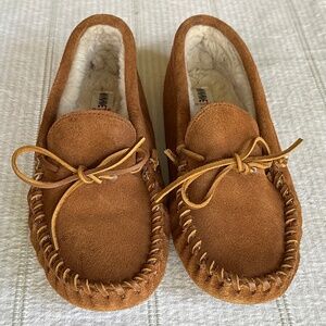 Minnetonka Pile Lined Softsole Moccasins